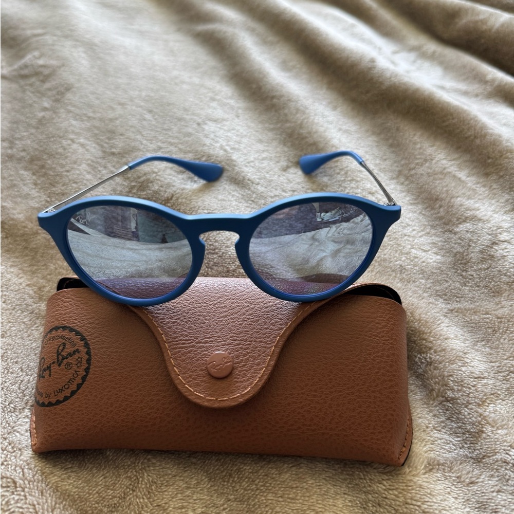 Ray-Ban RB4243 Vibrant Blue Circular Eyewear - Picture 3 of 4